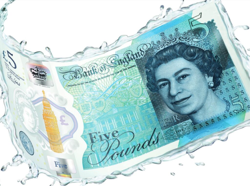 England 2016 Polymer £5 Bnaknote Splash Image