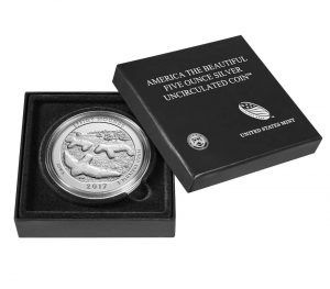 America The Beautiful 5oz Silver 2017 Effigy Mounds Quarter Dollar in Box