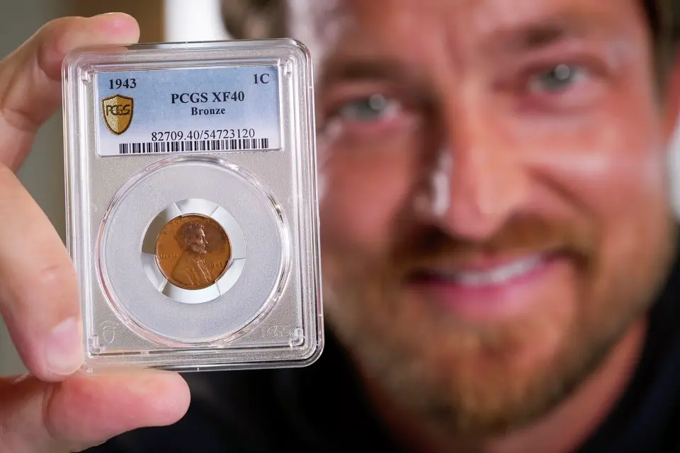1943 bronze cent in its PCGS Gold Shield holder, label reading 1943 1C PCGS XF40 Bronze, certification number 54723120